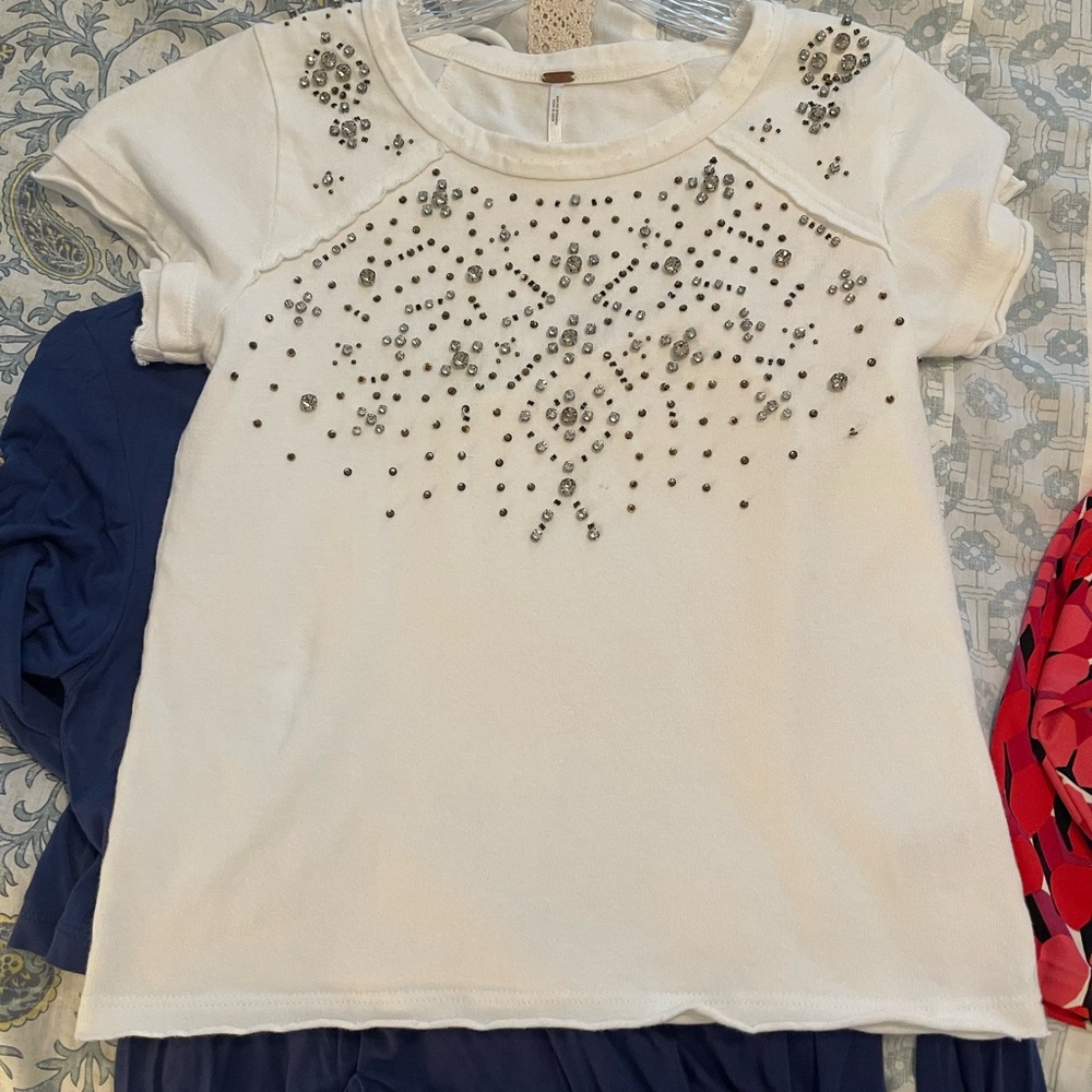 Free People White Short Sleeve Embellished Tee - Picture 6 of 8